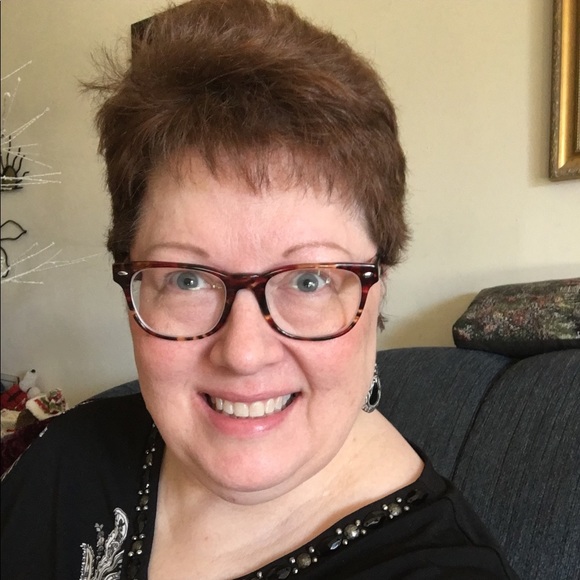 Meet your Posher, Juli - Picture 1 of 1